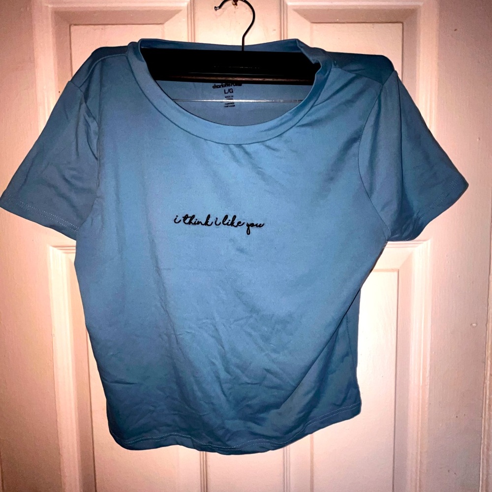 Blue cropped shirt